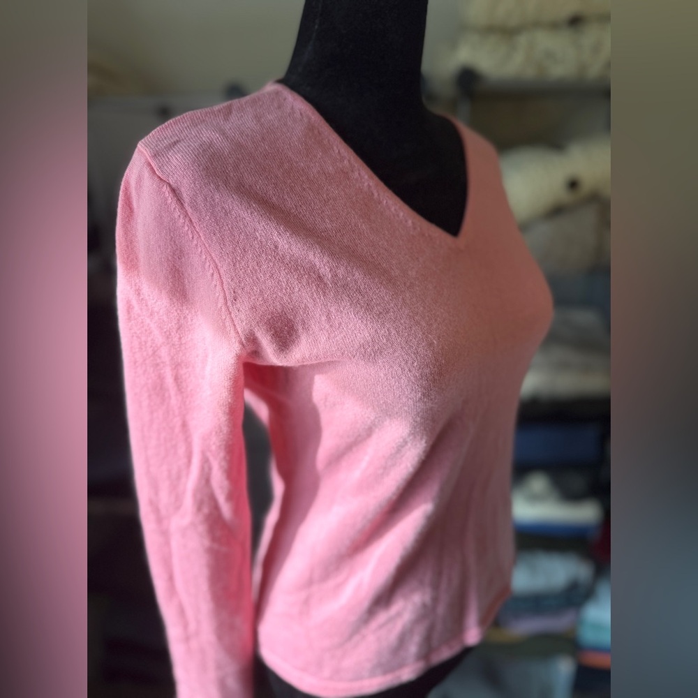 100% CASHMERE Todd And Duncan Higfh End LUSH Pink V-Neck GORGEOUS!! 4.99 SHP